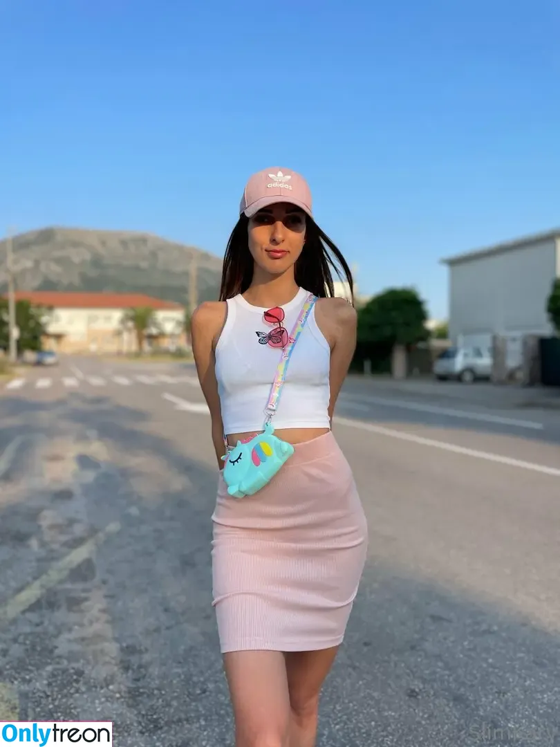 SlimKary nude photo #0079 (slimkari)
