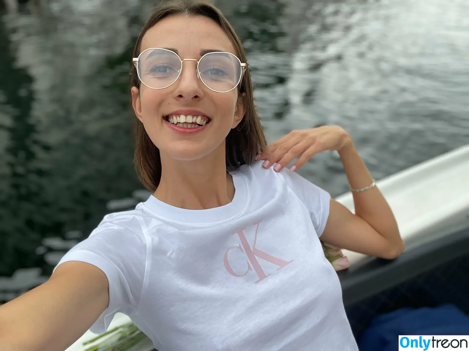 SlimKary nude photo #0099 (slimkari)