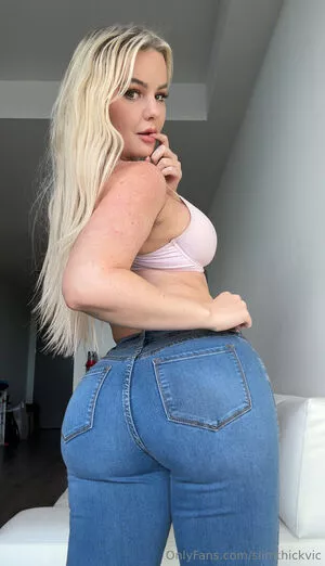 Slimthickvic / Vic Marie / slimthick_vic фото голая #0196