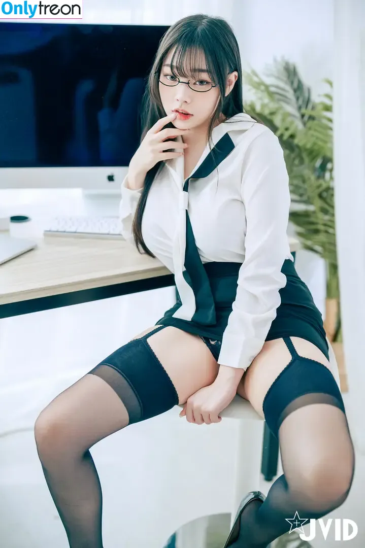 Slivia__王苡昕 nude photo #0016 (Yixin.0309)