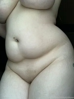 sluttylilrose / itsloraleerose nude photo #0016