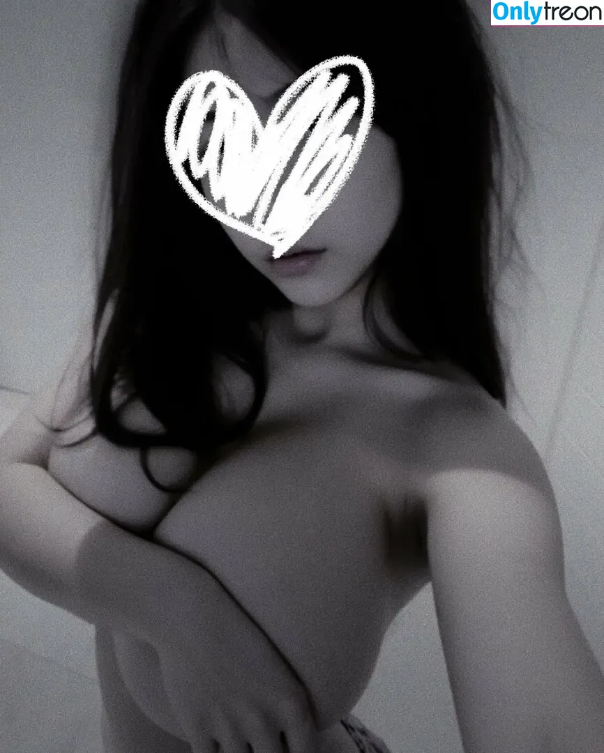 slwtzzz nude photo #0035 (d4stiny0 / misanemira / weareslvtz)