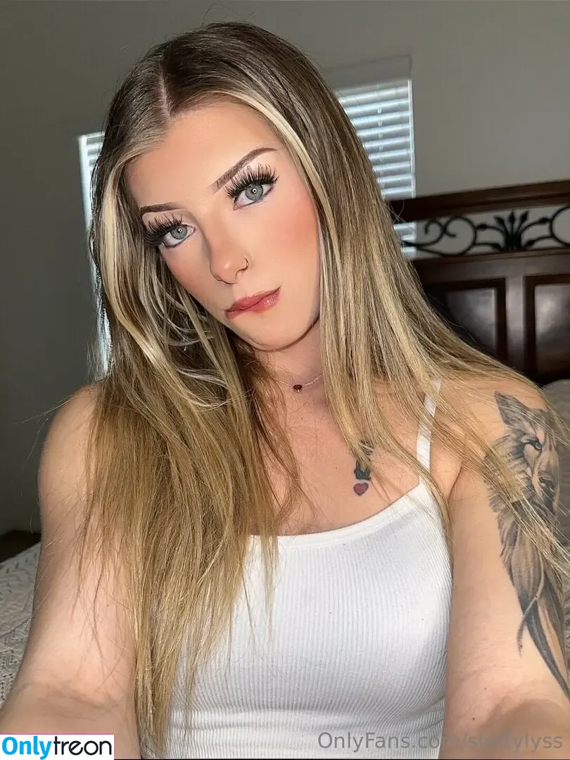 Slxttylyss nude photo #0125 (Slxttylyss)