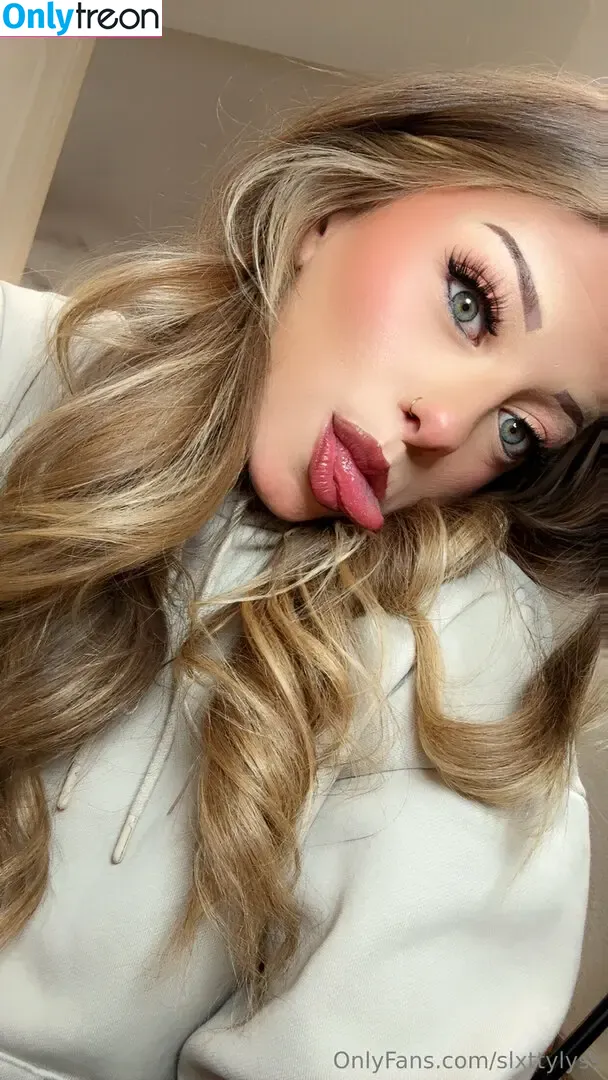 Slxttylyss голая photo #0290 (Slxttylyss)