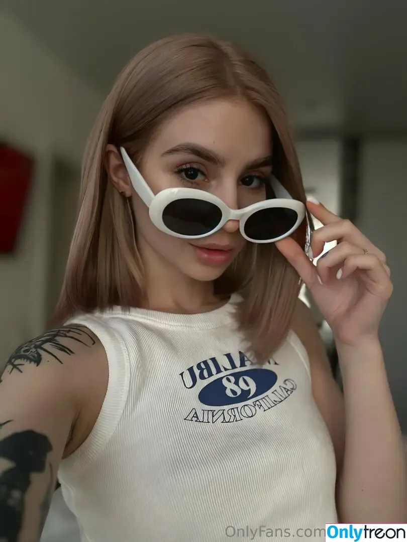 sly_karina голая photo #0017 (silys_karina)