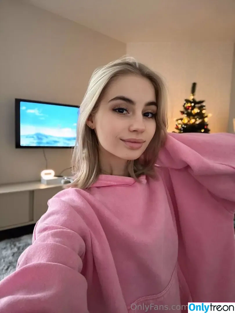 sly_karina голая photo #0046 (silys_karina)