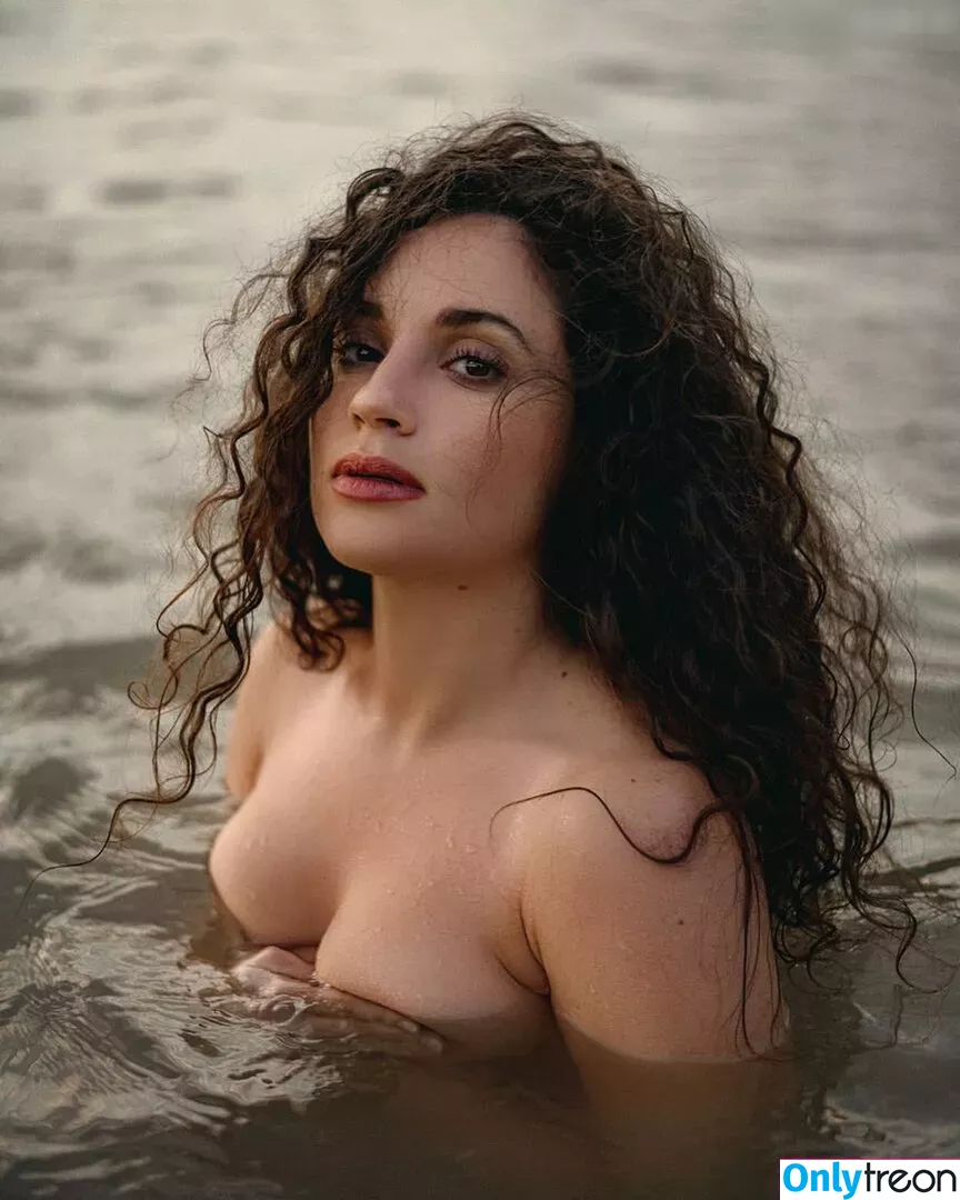 Smallcurlyfry nude photo #0036 (Lika / small_curlyfry)
