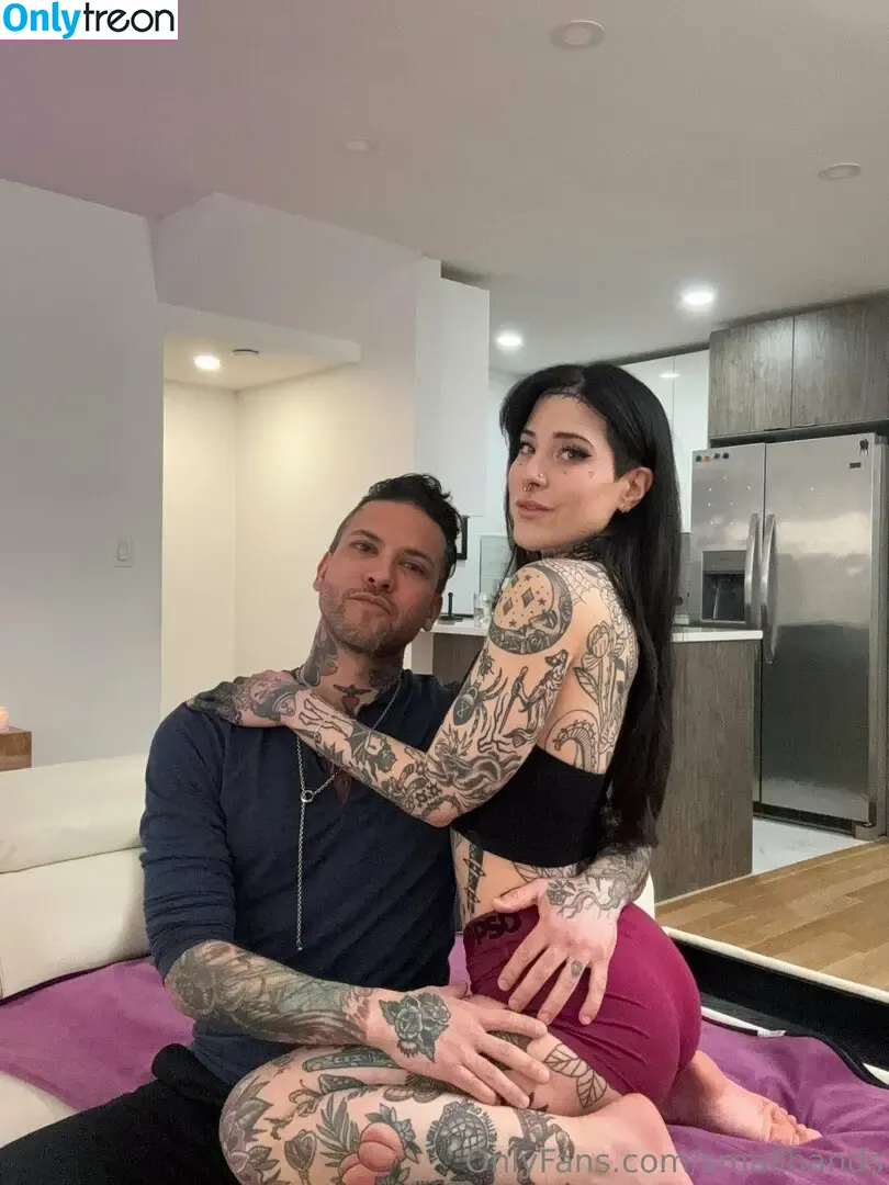 Smallhands nude photo #0025 (thesmallhands_)