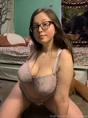 smallxsunflower / _xsunflower / smallsunfIower nude photo #0020