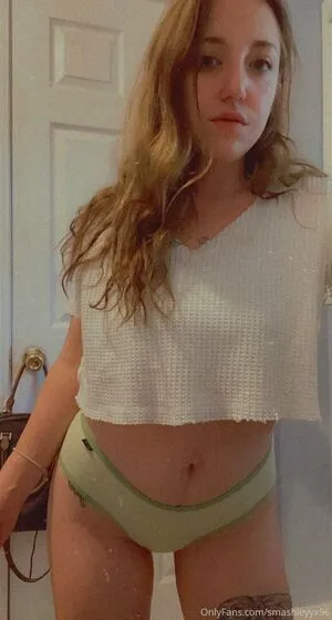 smashleyyx96 / smashleytwitch фото голая #0199