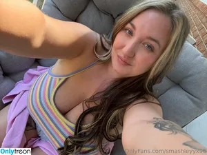 smashleyyx96 / smashleytwitch nude photo #0532