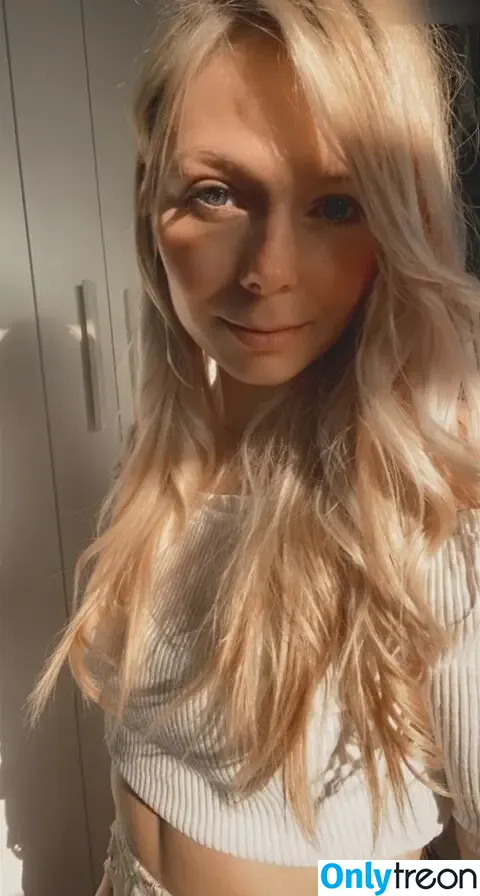 SmileyDani nude photo #0069 (danusiagrudzinska)