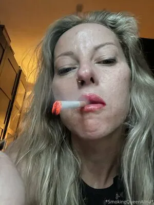 smokingqueenalina / smokingqueenalina1 nude photo #0049
