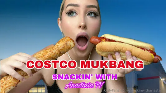 snackinwithanastasia / anastasia.snack nude photo #0014