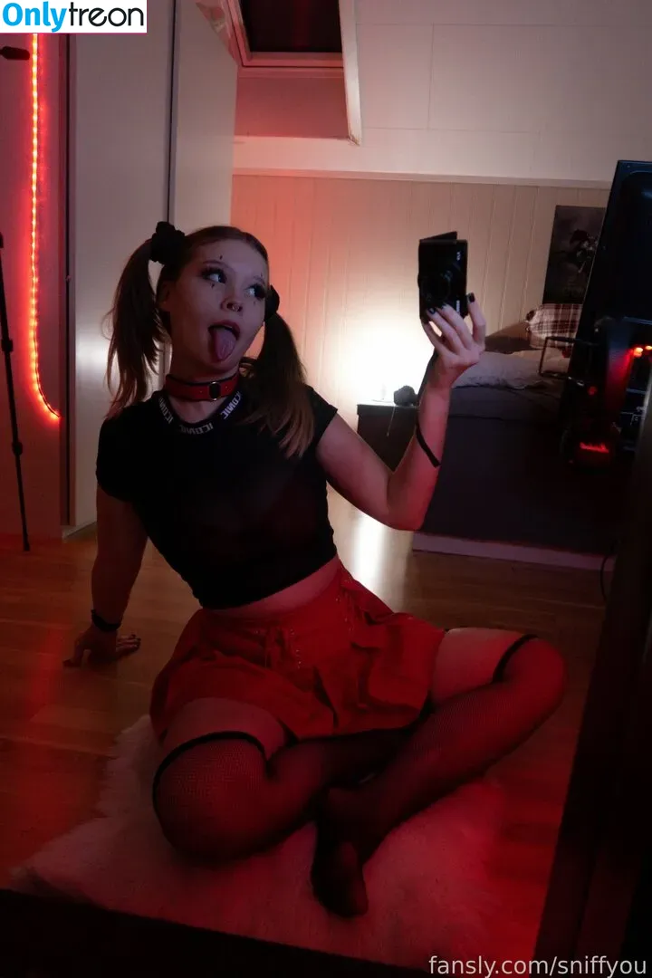 sniffyou nude photo #0039 (smolsniff)