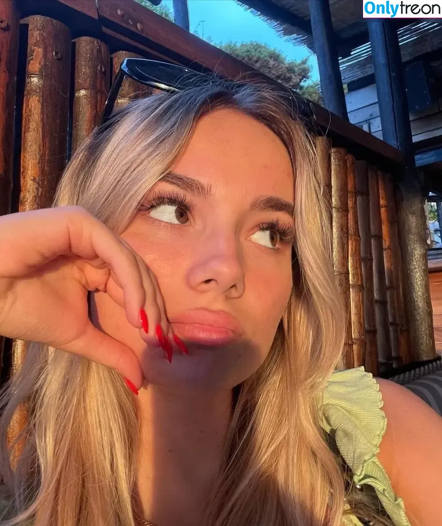 Snipsska nude photo #0027 (Snipsska)