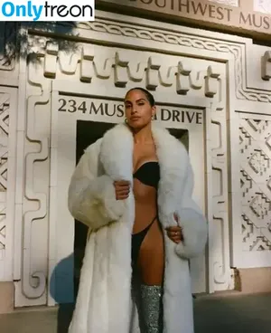 Snoh Aalegra / slaymate / snohaalegra nude photo #0006