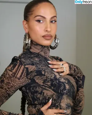 Snoh Aalegra / slaymate / snohaalegra nude photo #0022