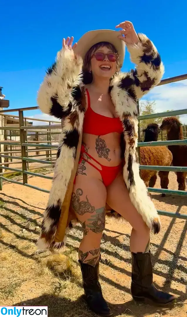 snotgxrl nude photo #0067 (urfavdad)