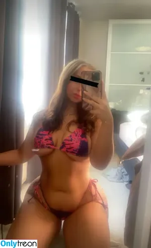 Snowbunnyldnn ????????♠️ / snowbunnyldnn / snowbunnyworld nude photo #0001