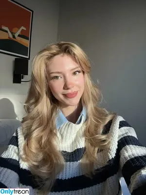 Snowmaiid / Kardelen Öztaş / Snowfuckerr nude photo #0073