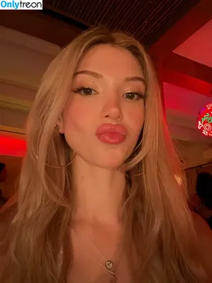 Snowmaiid / Kardelen Öztaş / Snowfuckerr nude photo #0109