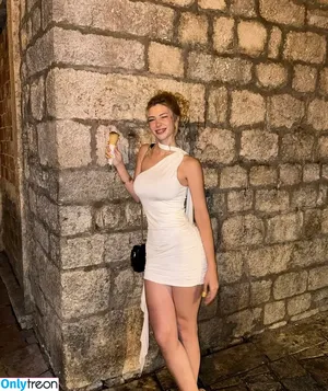 Snowmaiid / Kardelen Öztaş / Snowfuckerr nude photo #0125