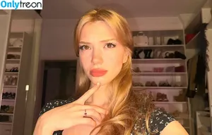Snowmaiid / Kardelen Öztaş / Snowfuckerr nude photo #0141