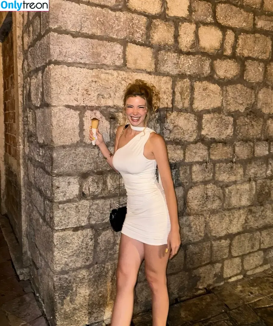 Snowmaiid nude photo #0086 (Kardelen Öztaş / Snowfuckerr)
