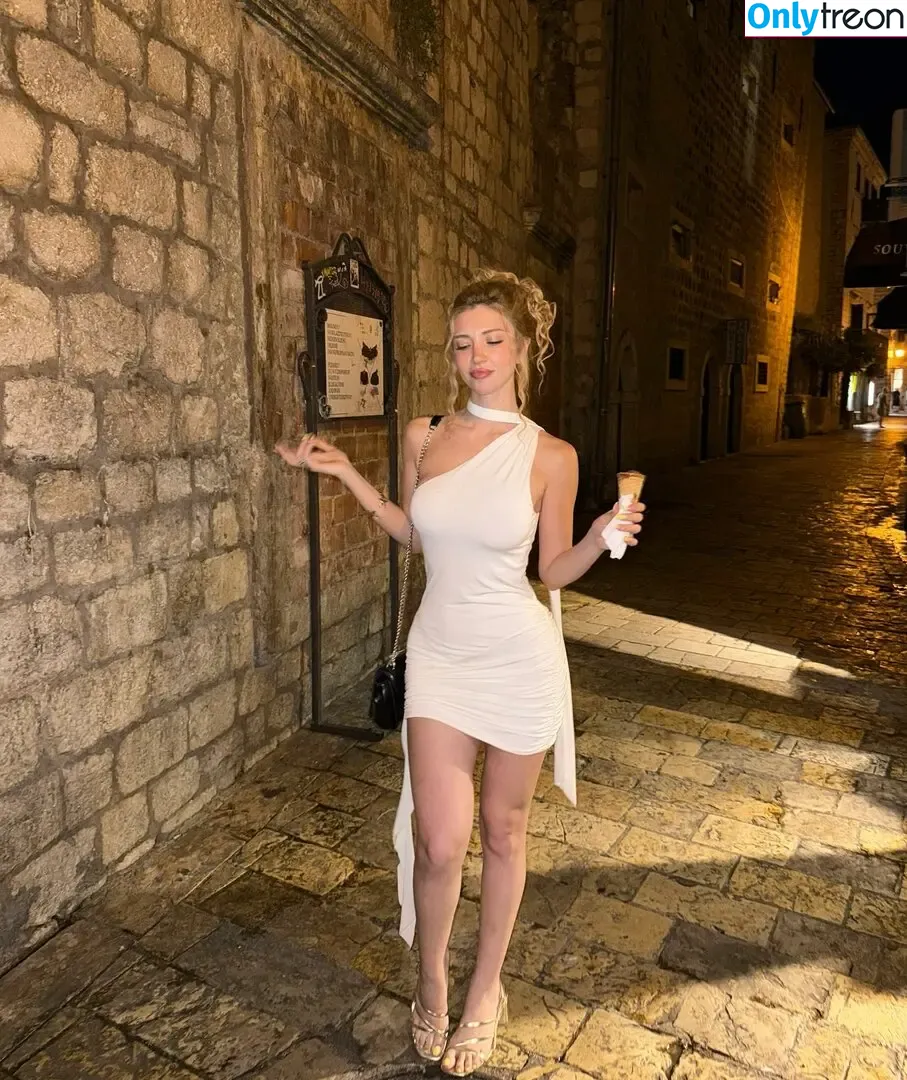 Snowmaiid nude photo #0091 (Kardelen Öztaş / Snowfuckerr)