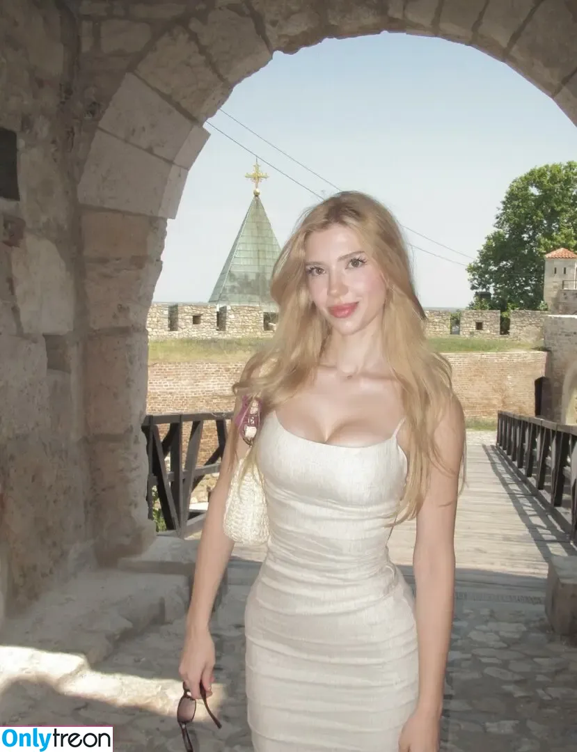 Snowmaiid nude photo #0149 (Kardelen Öztaş / Snowfuckerr)