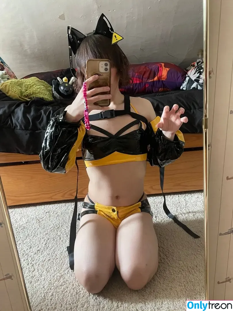 snowstar30 nude photo #0106 (skisnowstar)