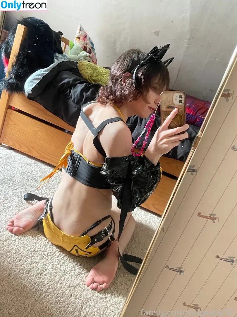 snowstar30 nude photo #0112 (skisnowstar)