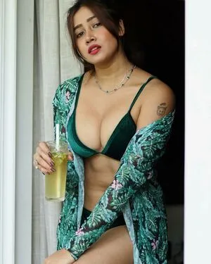 Sofia Ansari / sofia9__offcial / sofia9__official nude photo #0013
