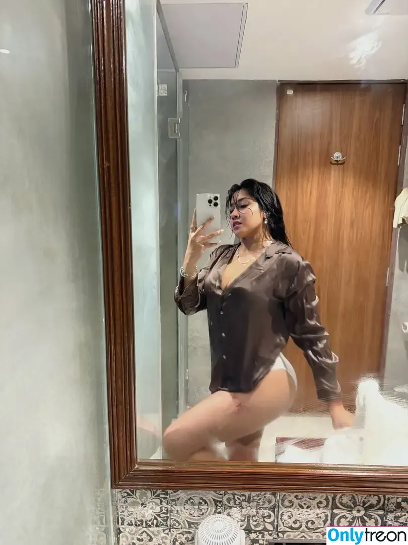 Sofia Ansari nude photo #0440 (sofia9__offcial / sofia9__official)