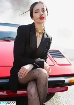 Sofia Carson / SofiaCarson фото голая #0121