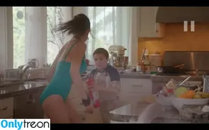 Sofia Carson / SofiaCarson фото голая #0126