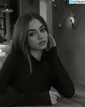 Sofia Chernasova / chernasova.sofia / soniachrn / Чернасова Софія фото голая #0008