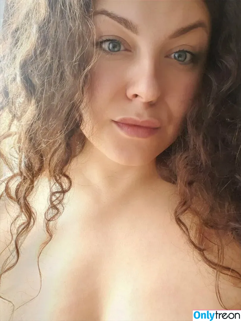 Sofia Curly голая photo #0022 (curlysofia / sofia.ezg)