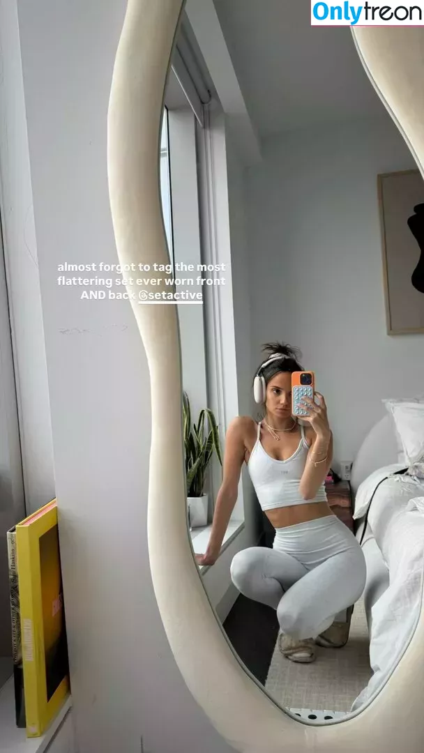 Sofia Franklyn nude photo #0095 (Sandra Martinellie / Sofia with an F / franklinsofia / sofiafranklyn)