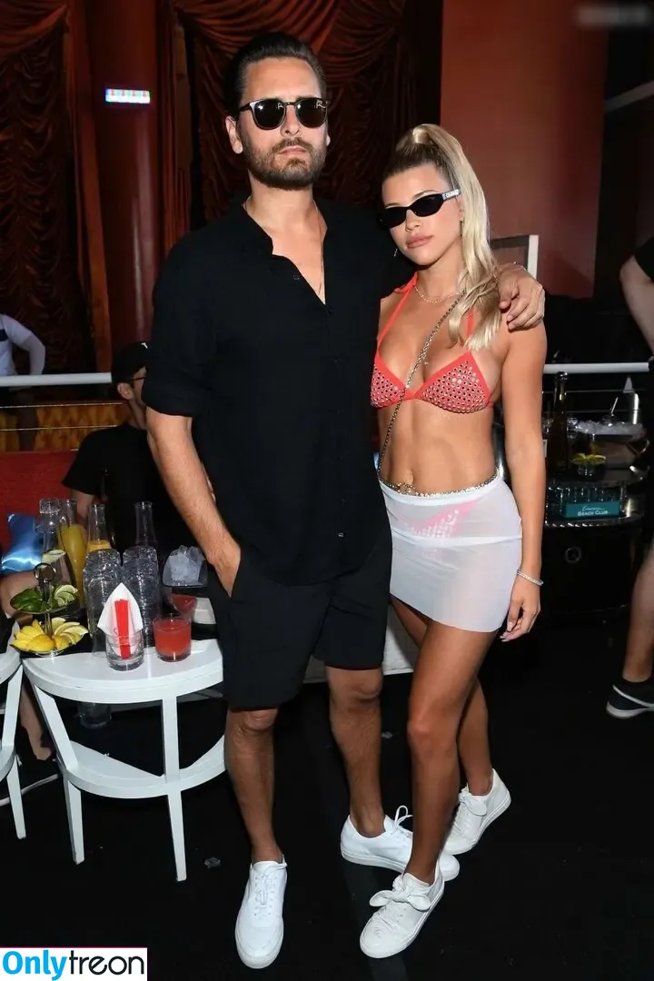 Sofia Richie nude photo #0593 (sofiarichie)