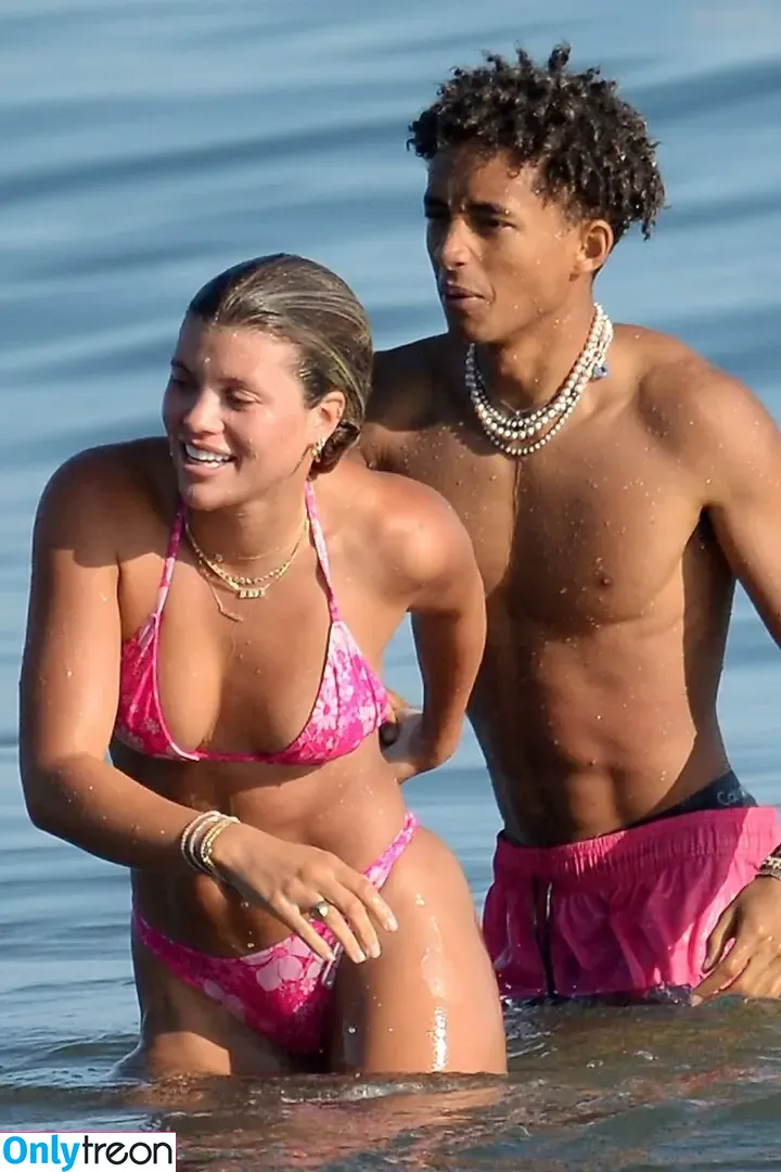 Sofia Richie nude photo #0636 (sofiarichie)