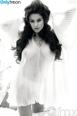 Sofia Vergara / sofia_vergara / sofiavergara фото голая #1940