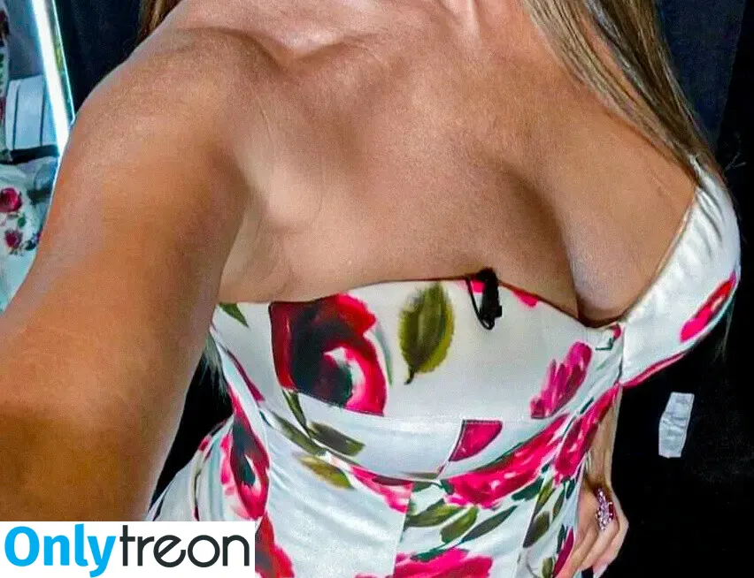 Sofia Vergara голая photo #1880 (sofia_vergara / sofiavergara)