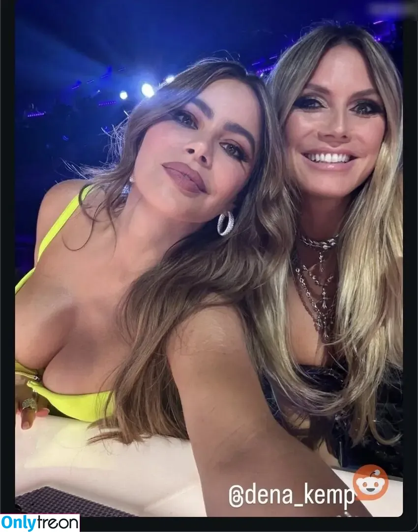 Sofia Vergara голая photo #1931 (sofia_vergara / sofiavergara)