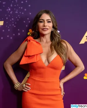 Sofia Vergara / sofia_vergara / sofiavergara фото голая #2125