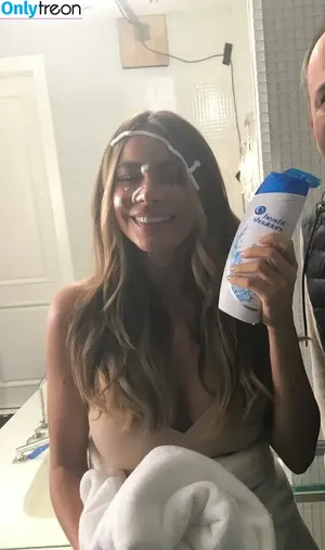 Sofia Vergara / sofia_vergara / sofiavergara nude photo #2331
