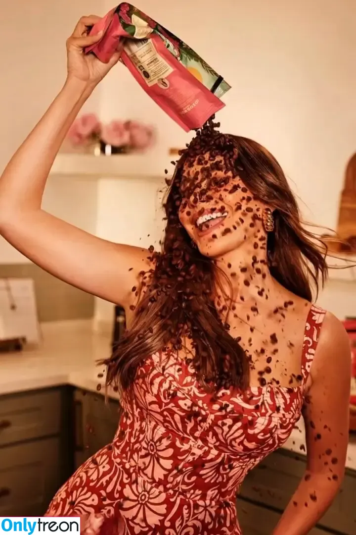 Sofia Vergara nude photo #2889 (sofiavergara / vergarasofia)