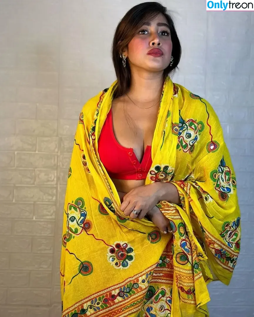 Sofia nude photo #0115 (sofi_juice / sofia99____official / sofiasilk)