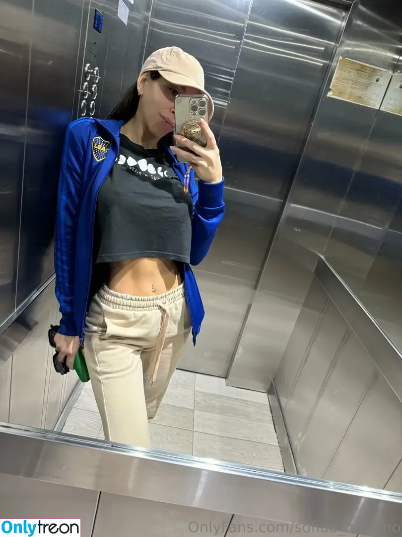 sofiaa_moreno nude photo #0007 (sofia_surferss)